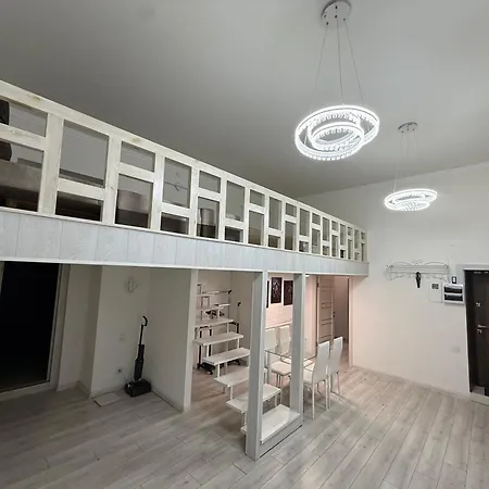 House 7 Apartment *