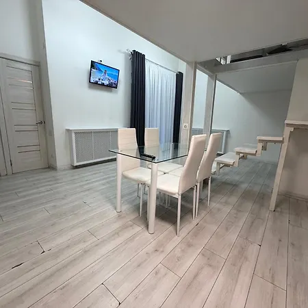 House 7