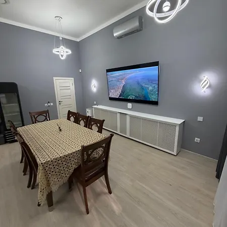 House 7 Apartment *