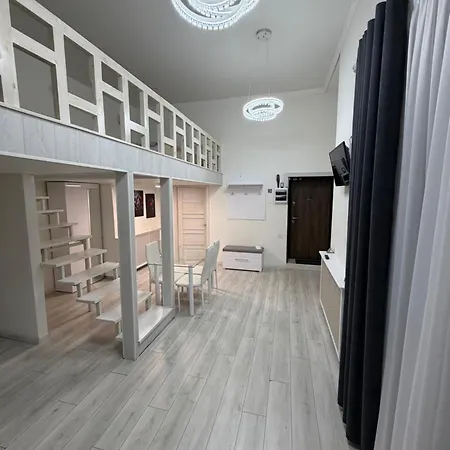 House 7 Apartment